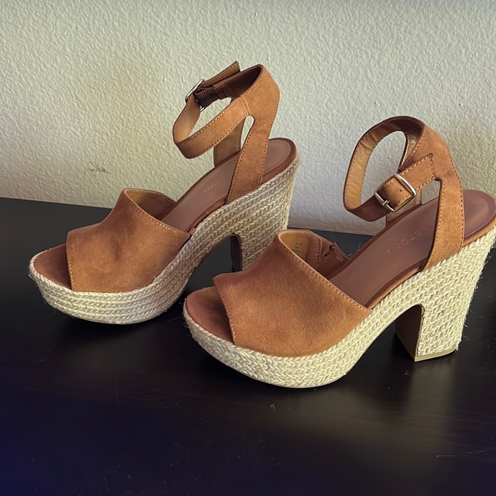 Sun & Stone heels never been worn